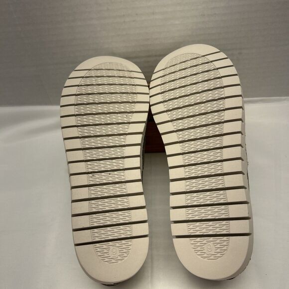 Glolily Elle Canvas Light Olive Sparkle Slip On Sneaker Women Size 9 M New - Picture 7 of 8